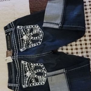 LA Idol Capri
